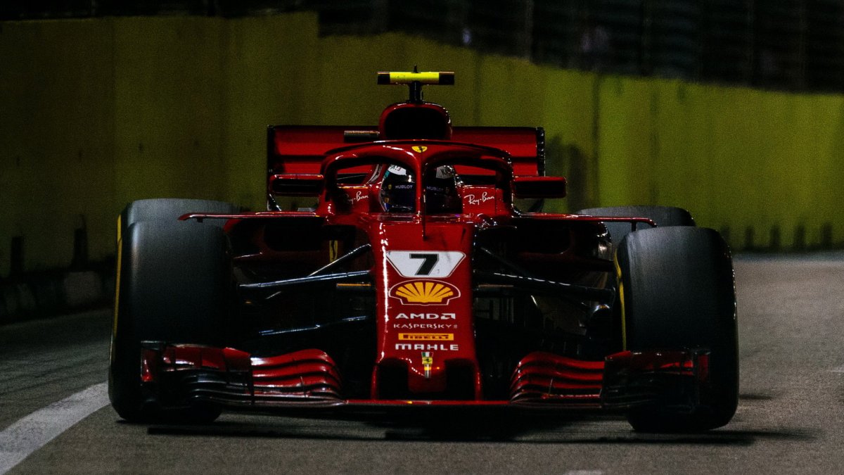 Kimi Räikkönen v závodě v Singapuru