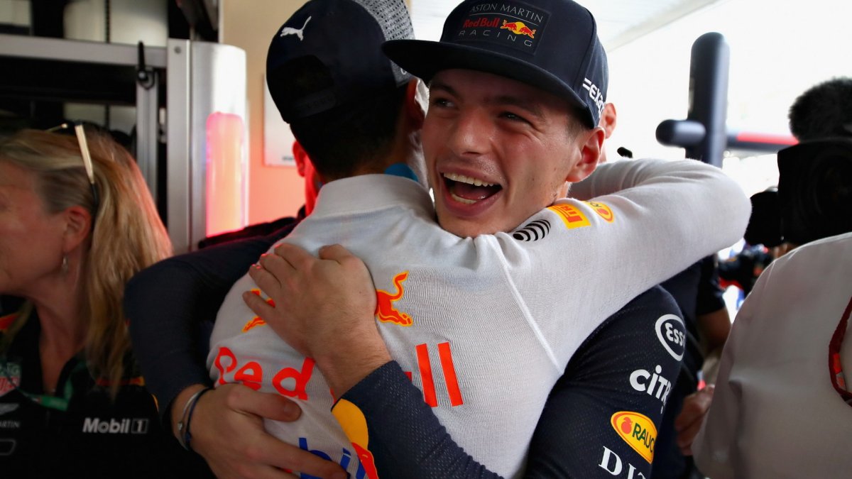 Daniel Ricciardo se loučí s týmem Red Bull před závodem v Abú Zabí