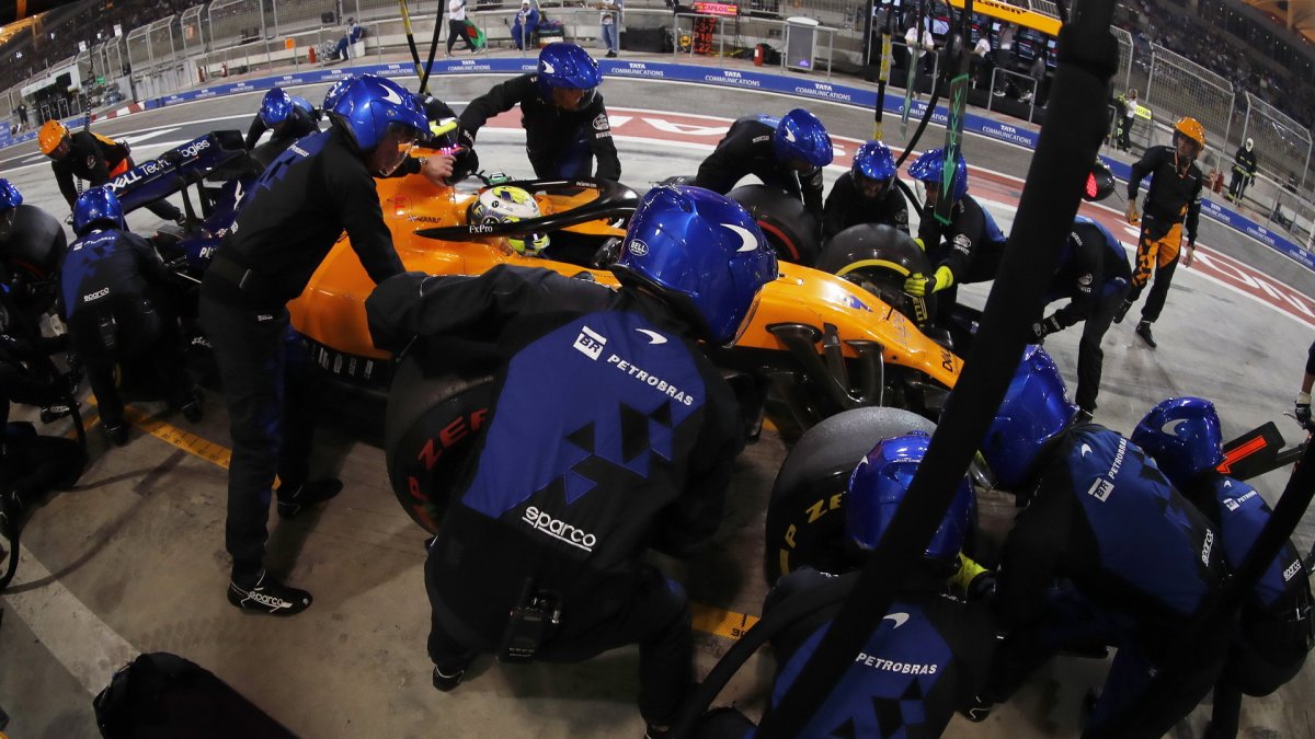 Lando Norris v závodě v Bahrajnu