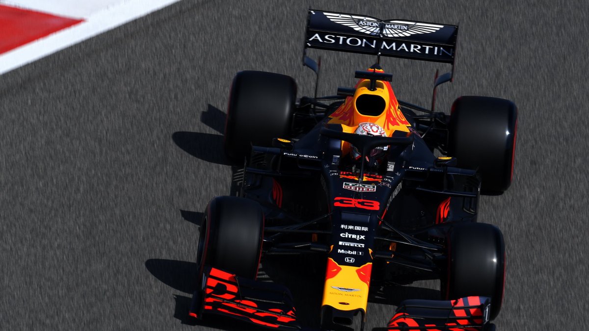Max Verstappen v tréninku v Bahrajnu