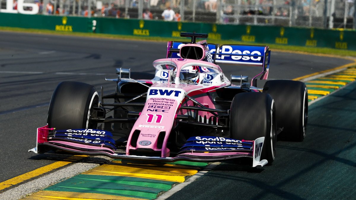 Sergio Pérez v závodě v Melbourne