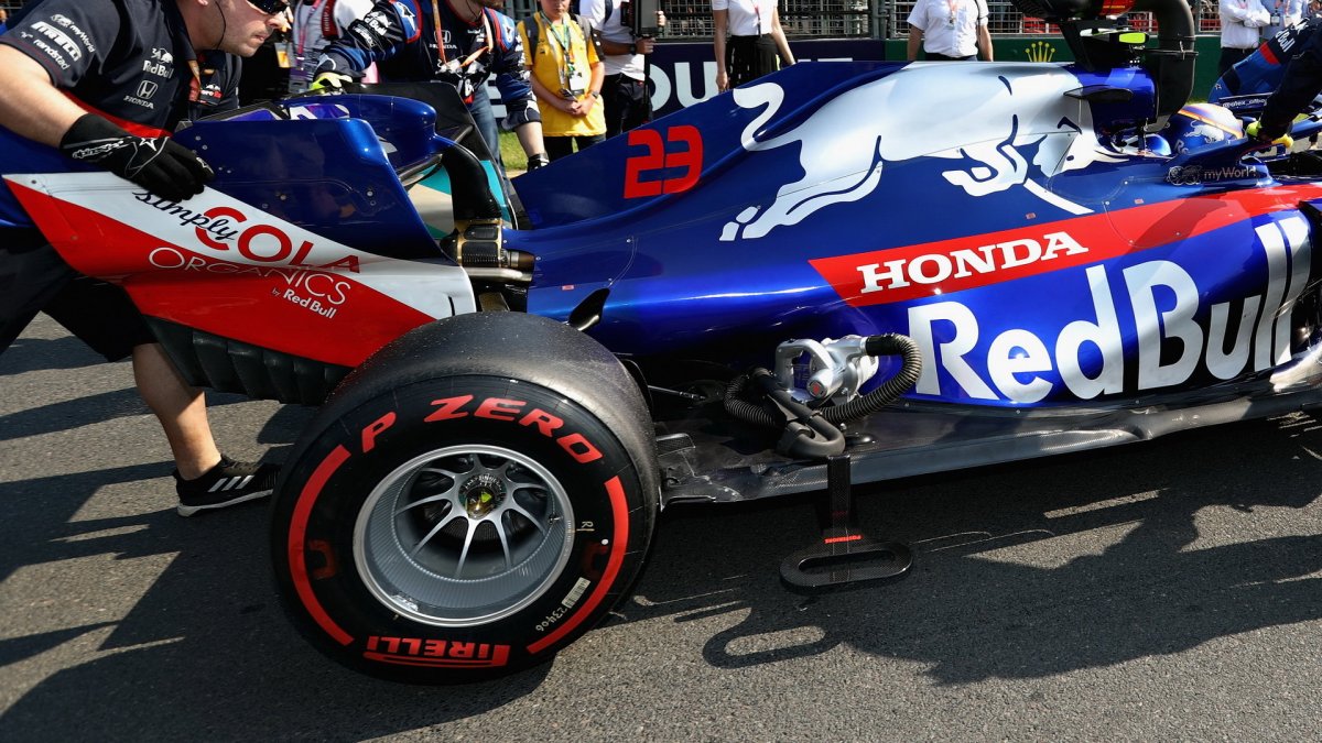 Alexander Albon před závodem v Melbourne