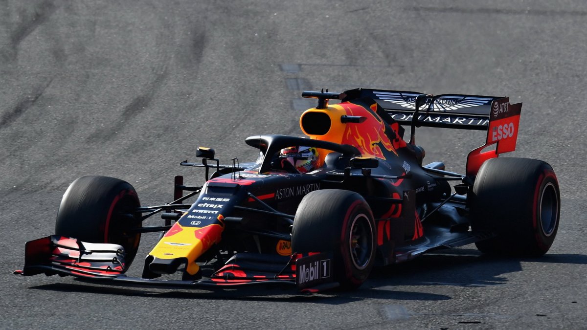 Max Verstappen v závodě v Melbourne
