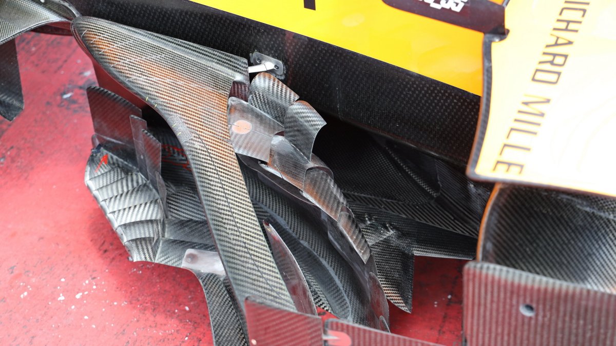 Deflektory Renaultu RS19 ve Spielbergu