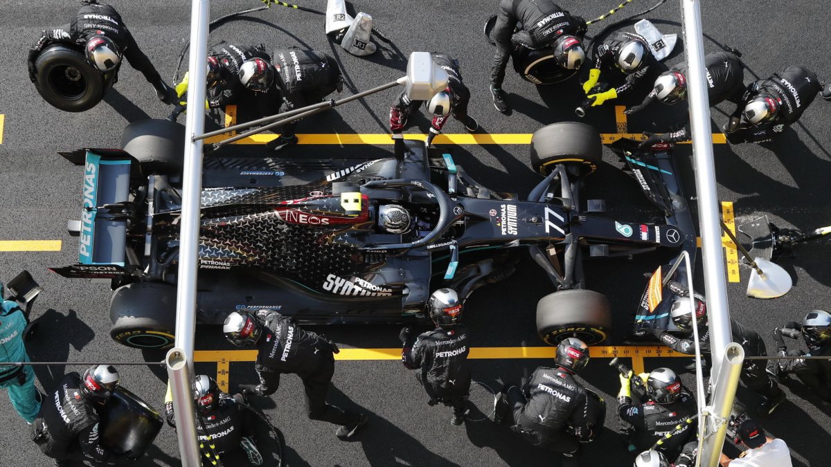 Valtteri Bottas v závodě v Toskánsku