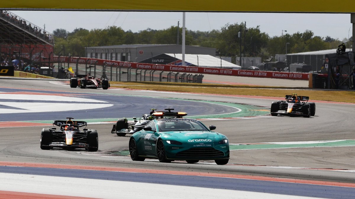 Safety Car v závodě v americkém Austinu