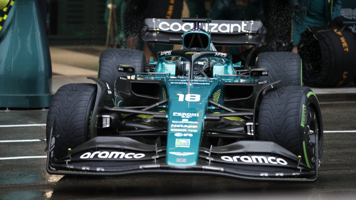 Lance Stroll v deštivém závodě v Japonsku