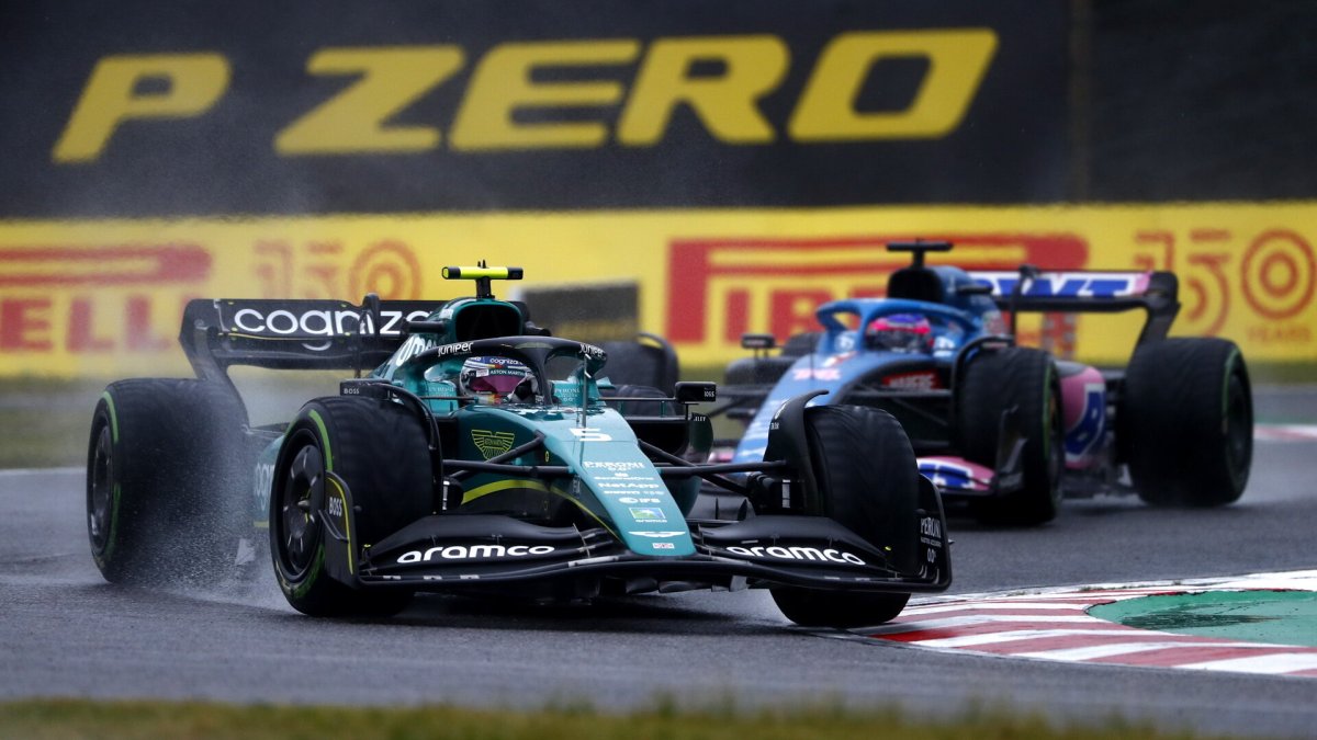 Sebastian Vettel v deštivém závodě v Japonsku