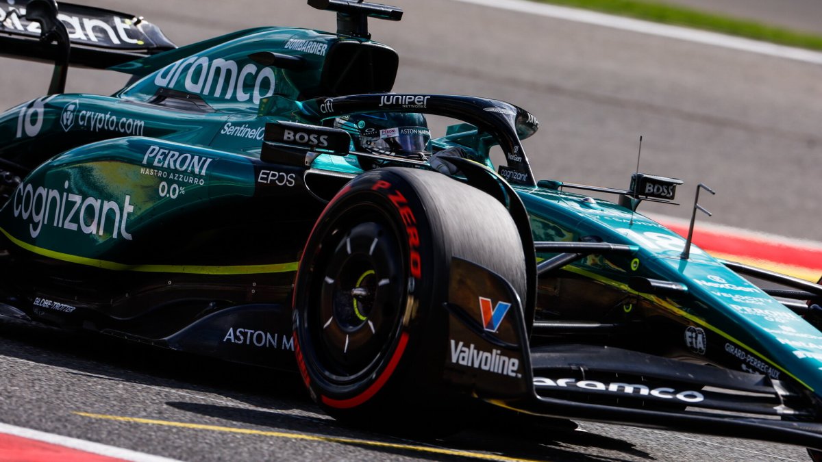 Lance Stroll v závodě v Belgii