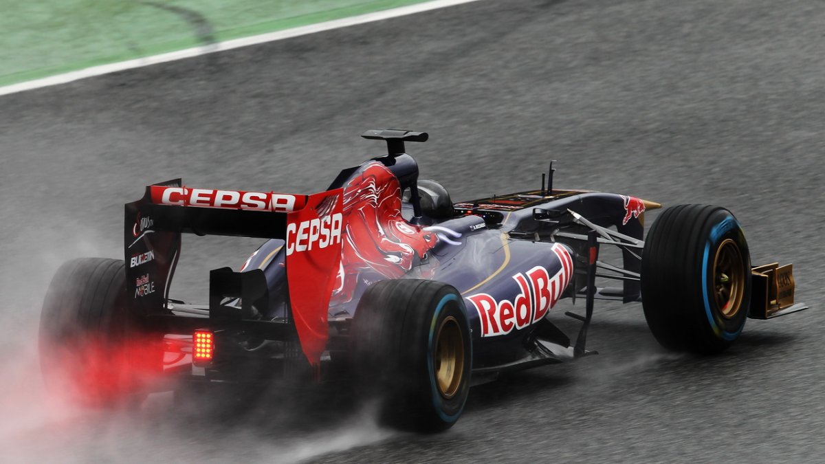 toro rosso str8