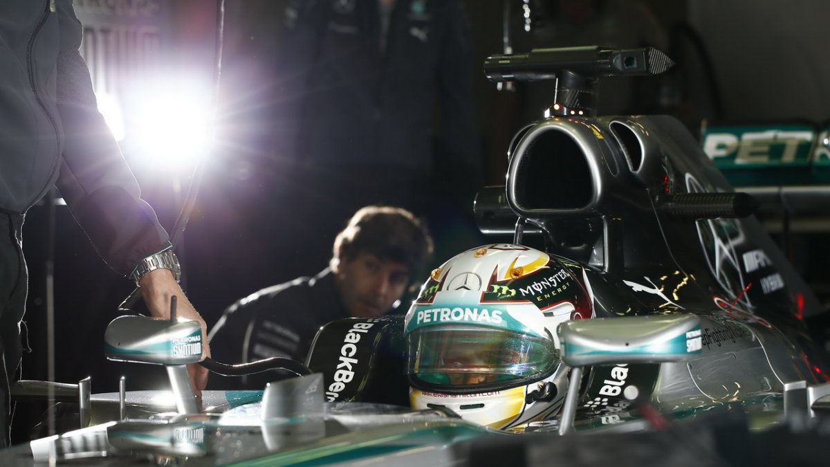 Hamilton, Lewis