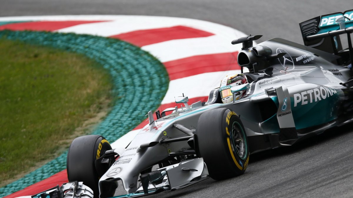 Hamilton, Lewis