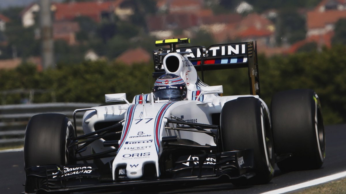 Valtteri Bottas s Williamsem FW37