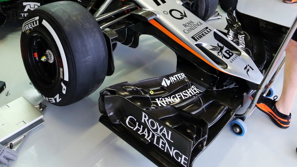 Přední křídlo vozu Force India VJM08 - Mercedes v Mexiku