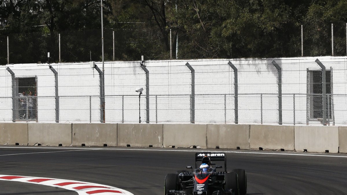 Fernando Alonso v Mexiku