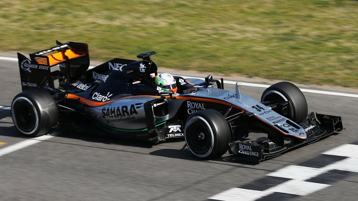 Alfonso Celis s novým vozem Force India VJM09 - Mercedes