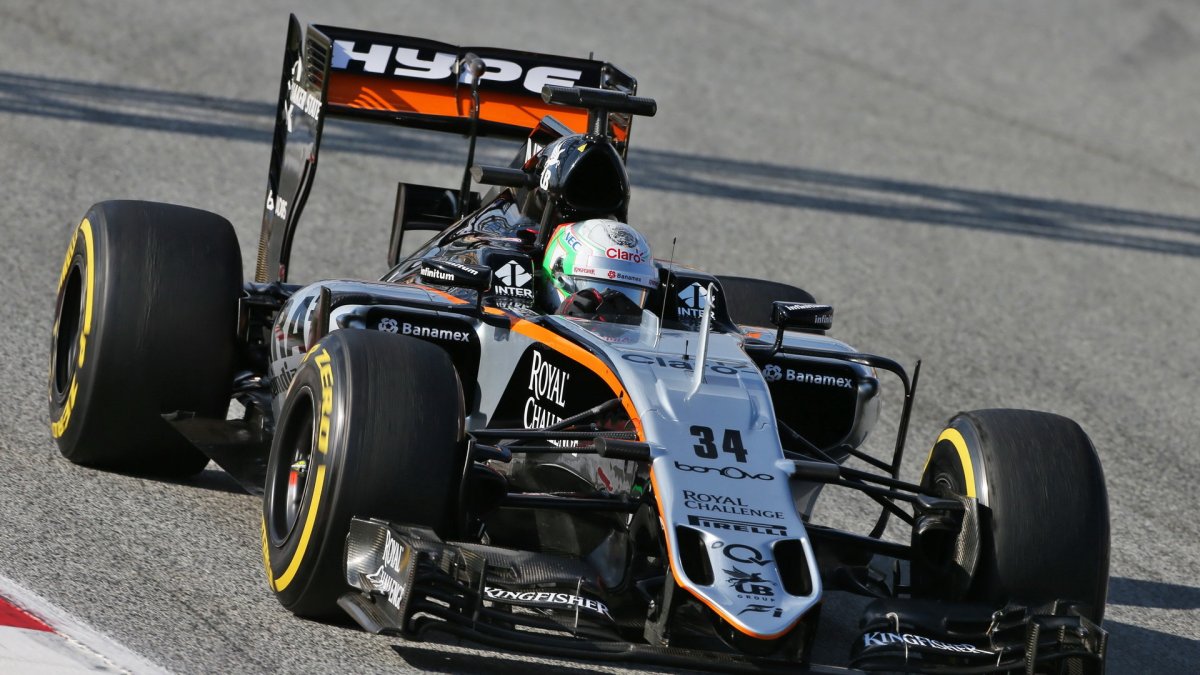 Alfonso Celis s novým vozem Force India VJM09 - Mercedes