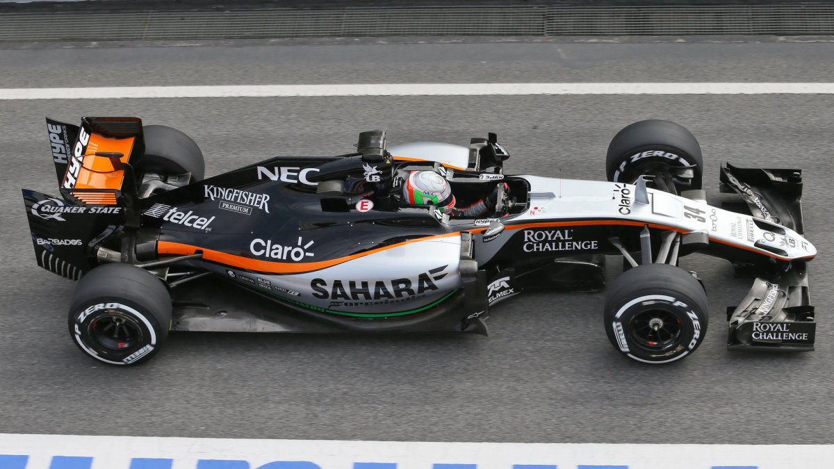 Alfonso Celis s novým vozem Force India VJM09 - Mercedes