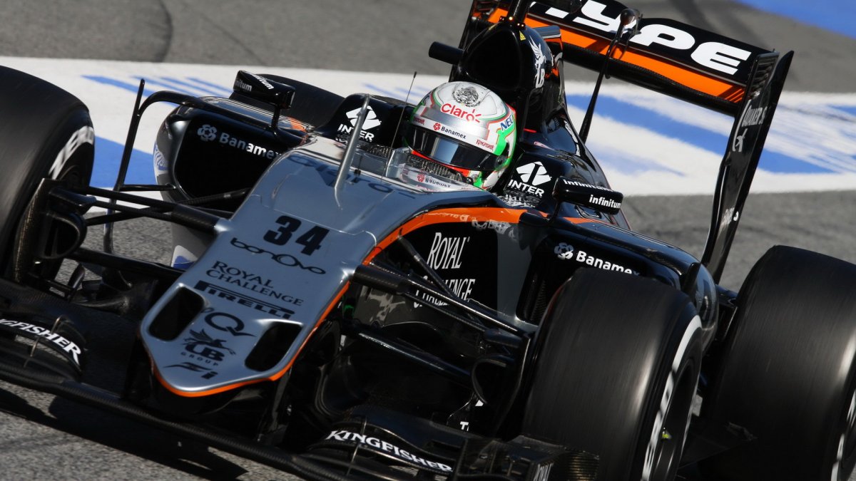 Alfonso Celis s novým vozem Force India VJM09 - Mercedes