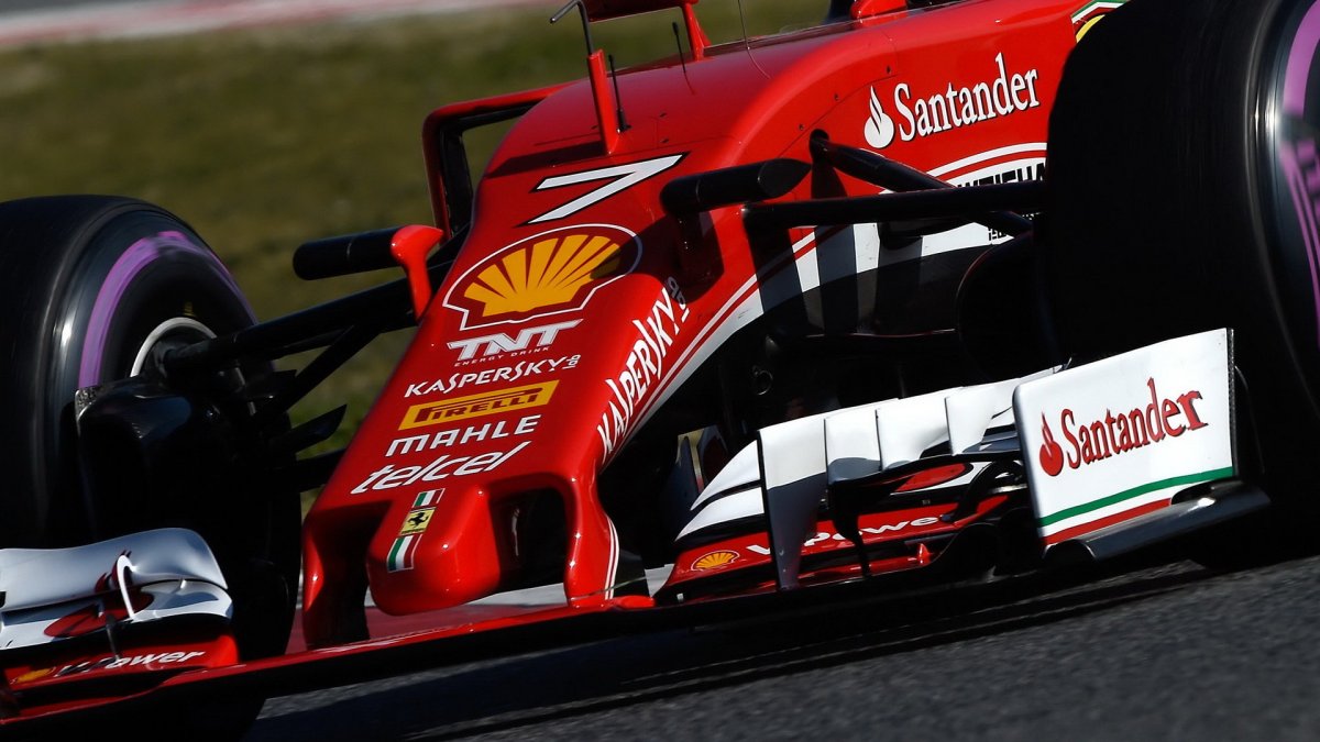 Přední křídlo vozu Ferrari SF16-H