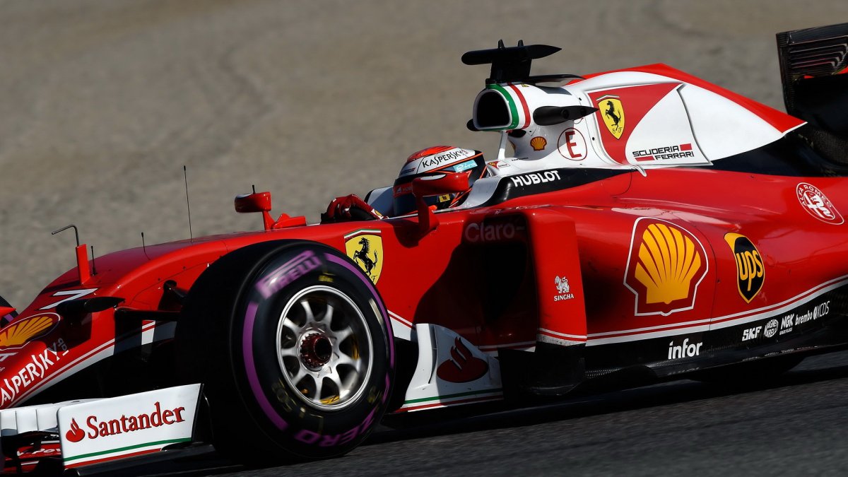 Kimi Räikkönen při čtvrtečních testech v Barceloně