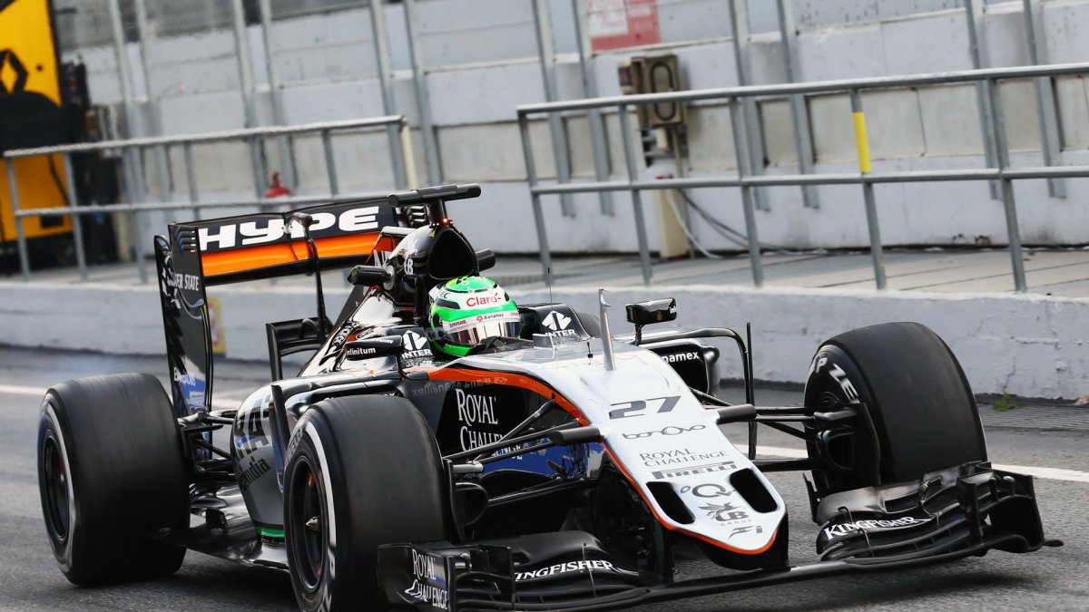 Nico Hülkenberg s novým vozem Force India VJM09 - Mercedes