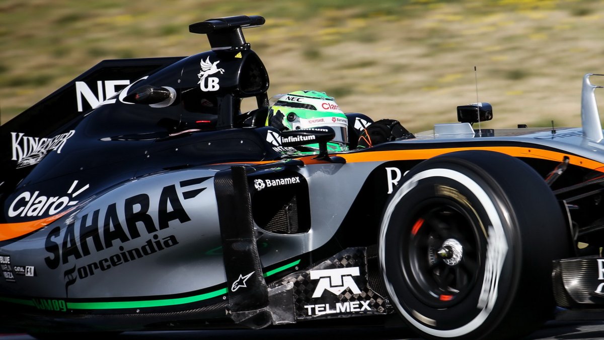 Nico Hülkenberg s novým vozem Force India VJM09 - Mercedes