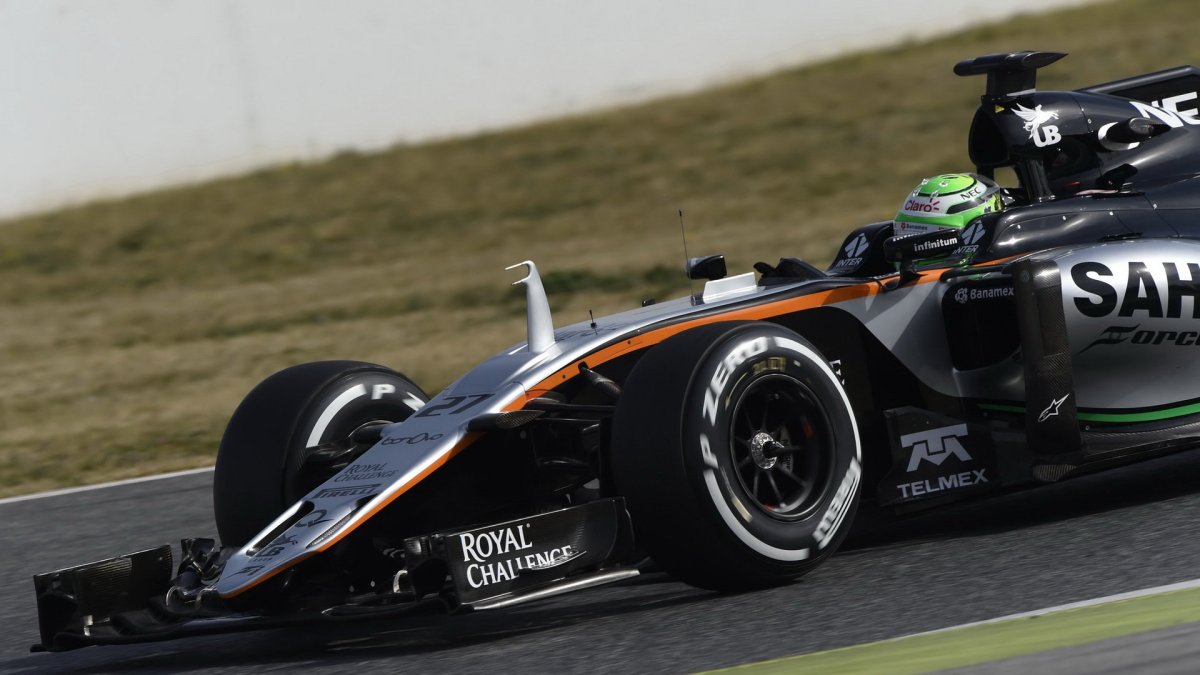 Nico Hülkenberg s novým vozem Force India VJM09 - Mercedes
