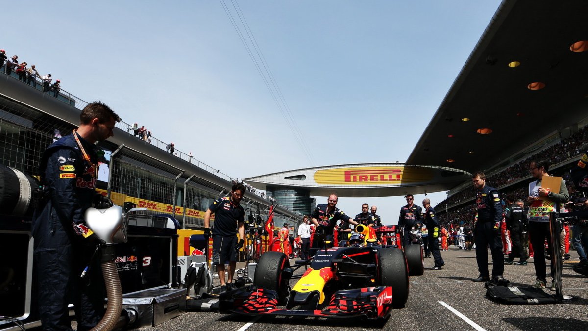 Daniel Ricciardo před závodem v Číně