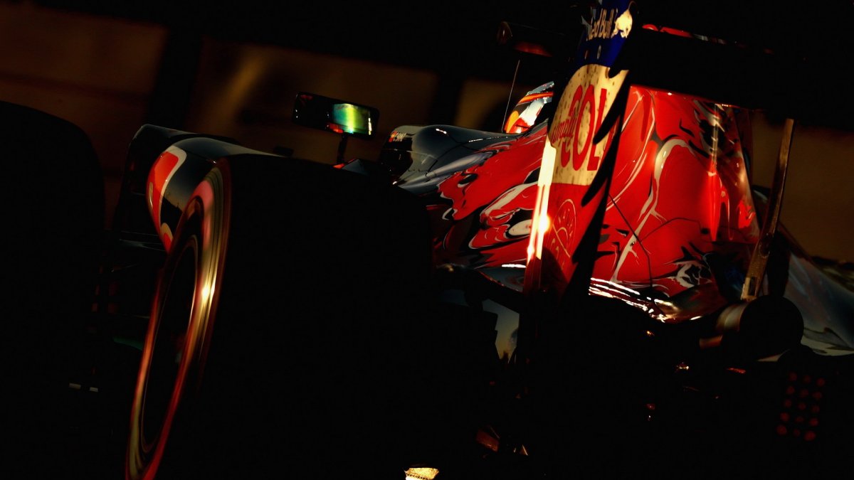 Carlos Sainz v závodě v Abú Zabí