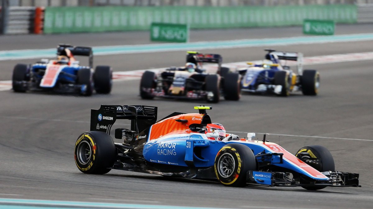 Esteban Ocon v závodě v Abú Zabí