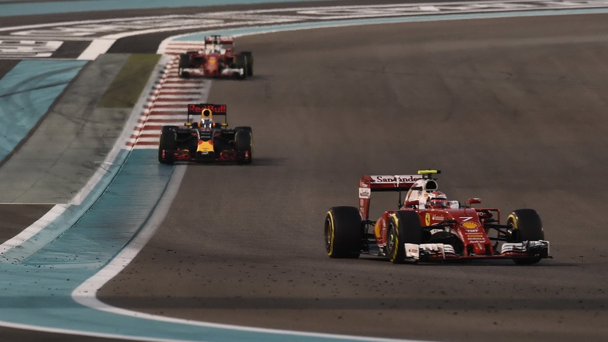 Kimi Räikkönen v závodě Abú Zabí