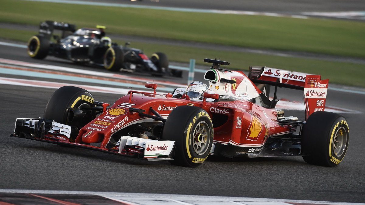 Sebastian Vettel v závodě Abú Zabí