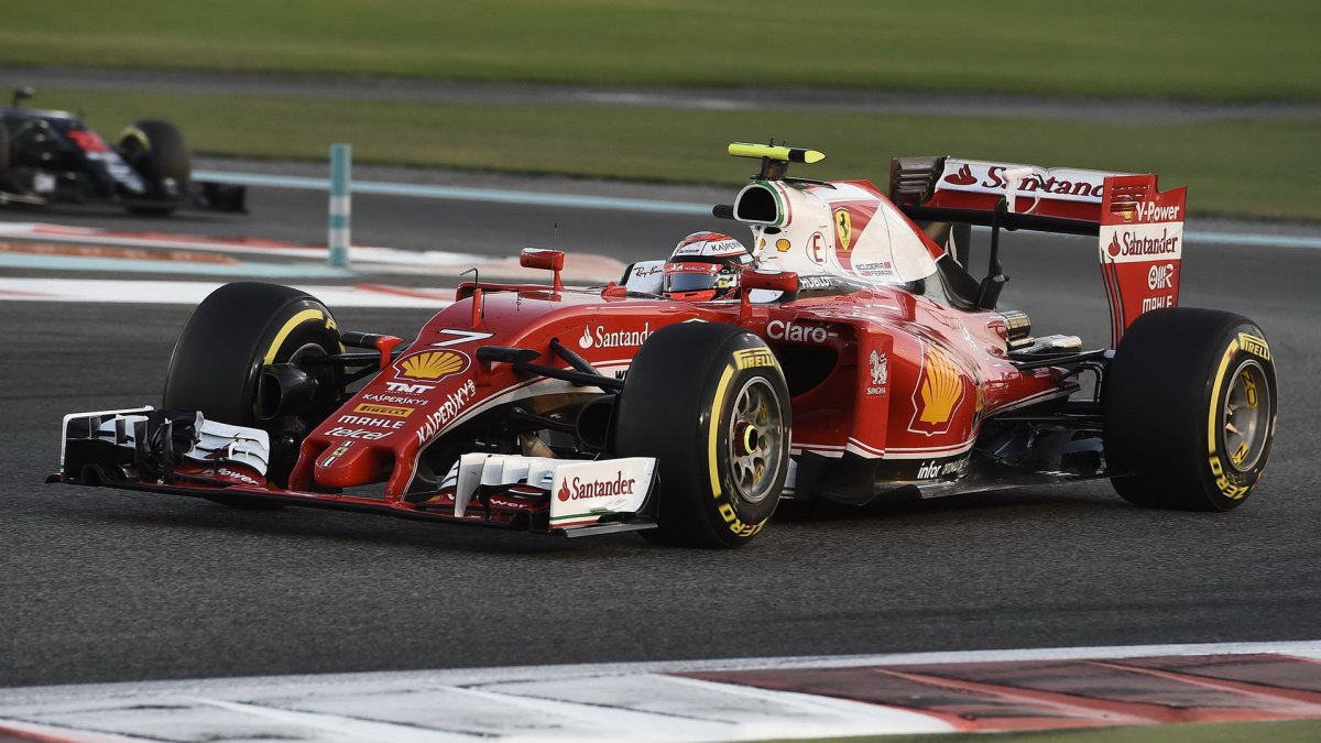 Kimi Räikkönen v závodě Abú Zabí