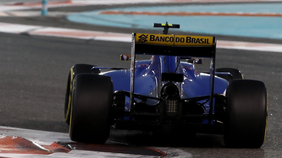 Felipe Nasr v závodě Abú Zabí