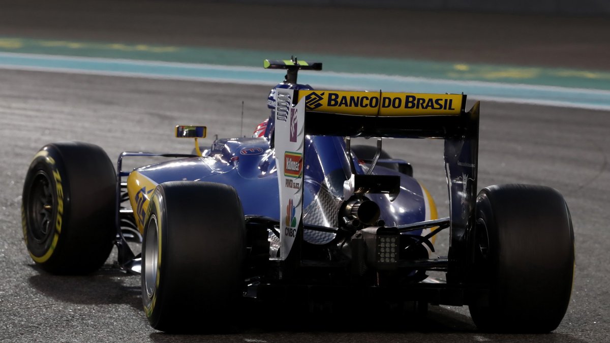 Felipe Nasr v závodě Abú Zabí