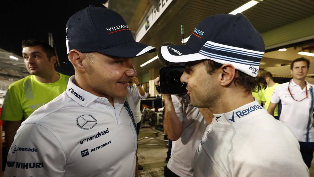 Felipe Massa a Valtteri Bottas v Abú Zabí