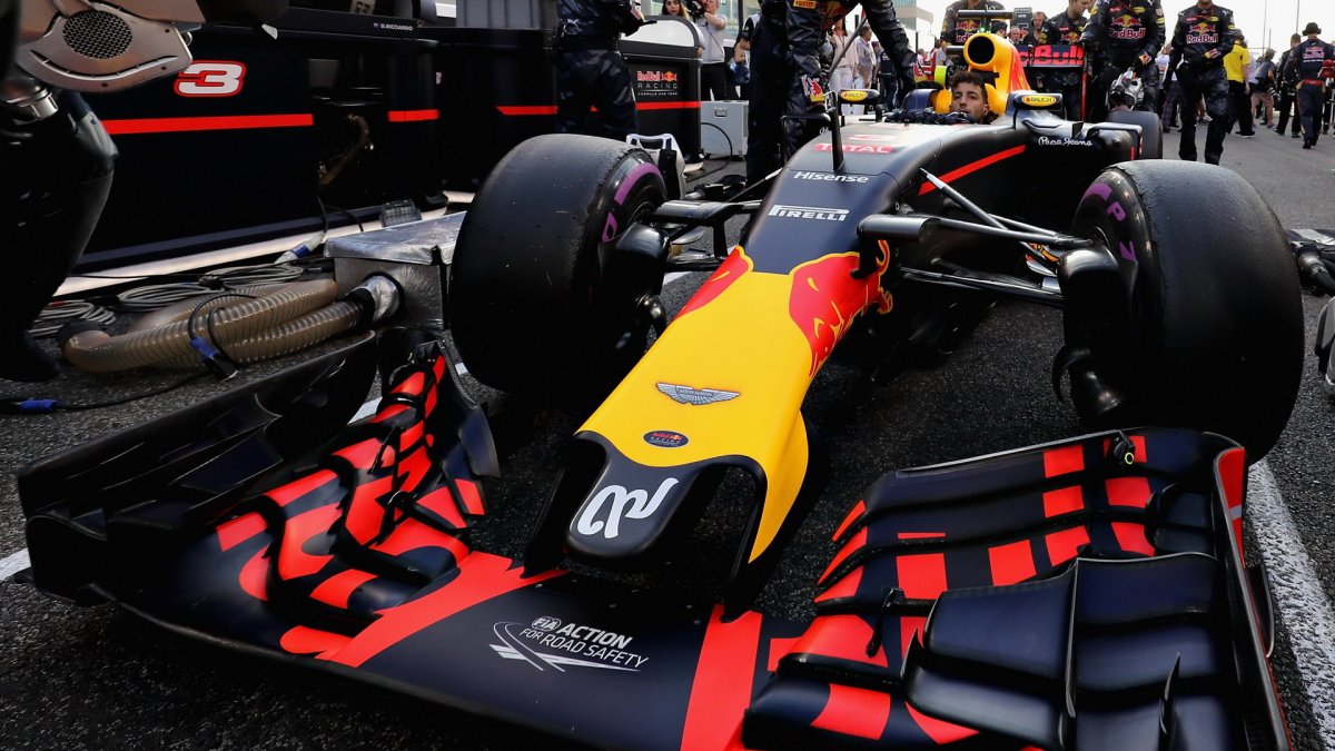 Daniel Ricciardo před závodem v Abú Zabí