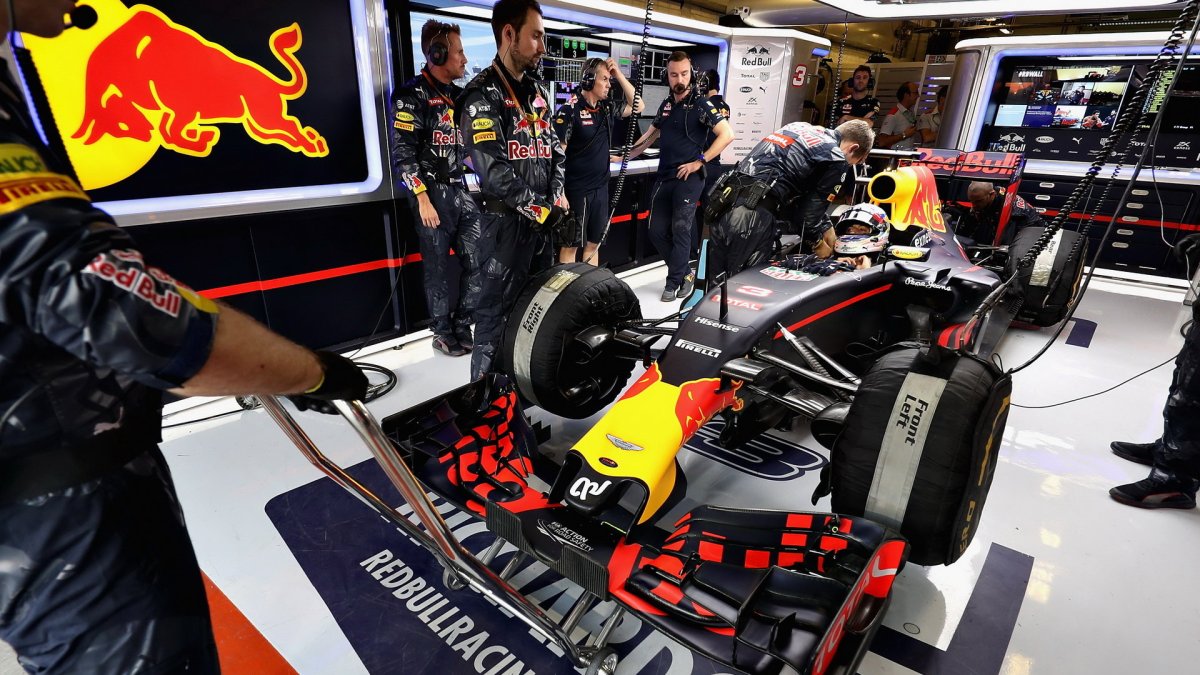 Daniel Ricciardo před závodem v Abú Zabí