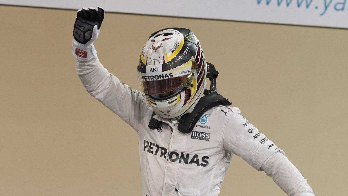 Lewis Hamilton po kvalifikaci v Abú Zabí