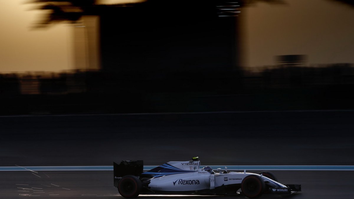 Valtteri Bottas v kvalifikaci v Abú Zabí