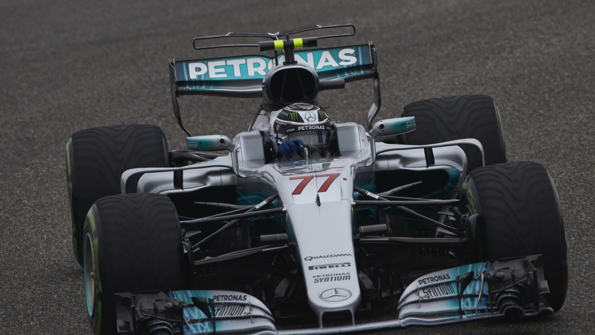 Valtteri Bottas v závodě v Číně