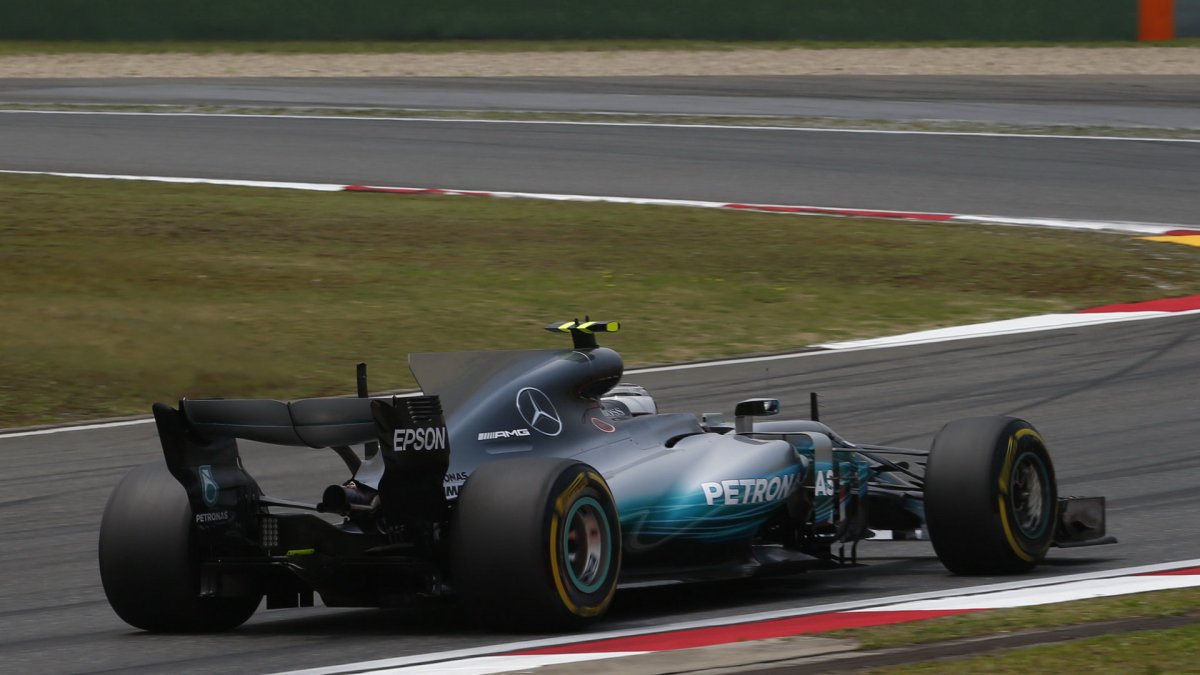 Valtteri Bottas v kvalifikaci v Číně