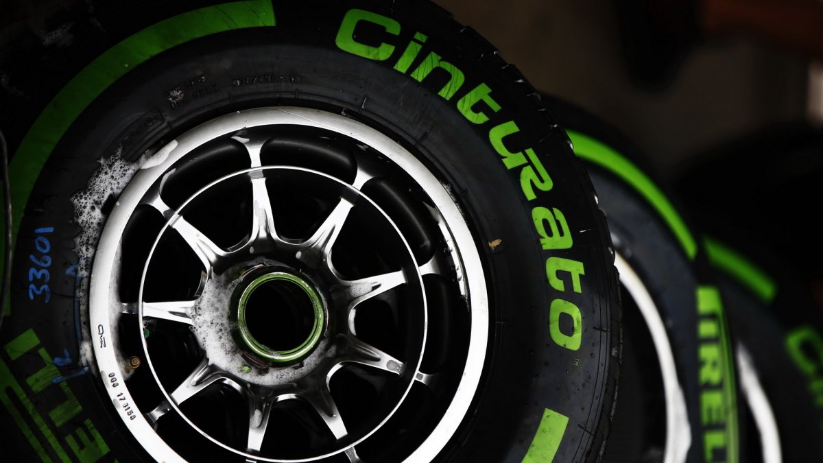 Pneumatiky Pirelli v Číně