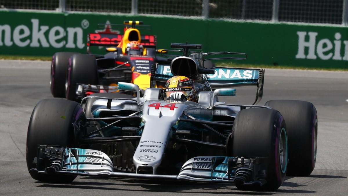 Lewis Hamilton v závodě v Kanadě