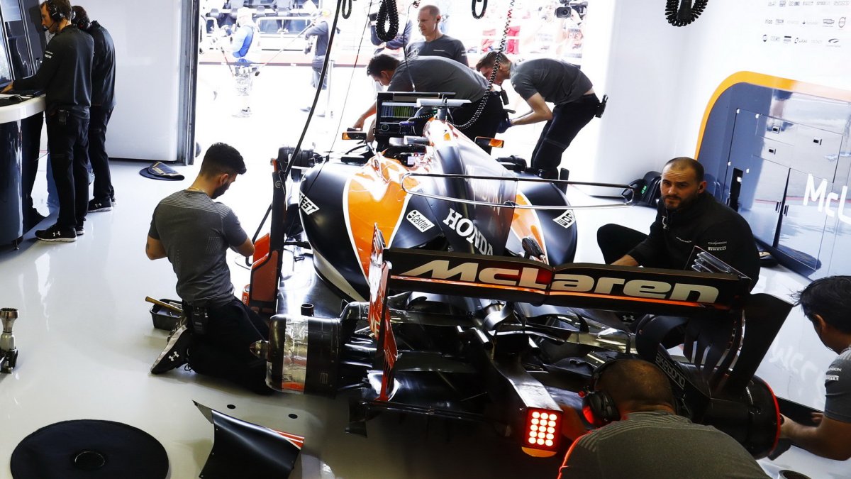 Fernando Alonso při tréninku v Kanadě