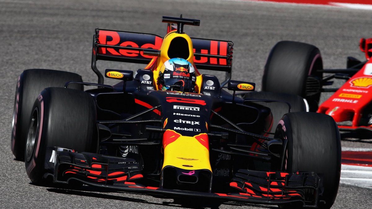 Daniel Ricciardo v závodě v Austinu