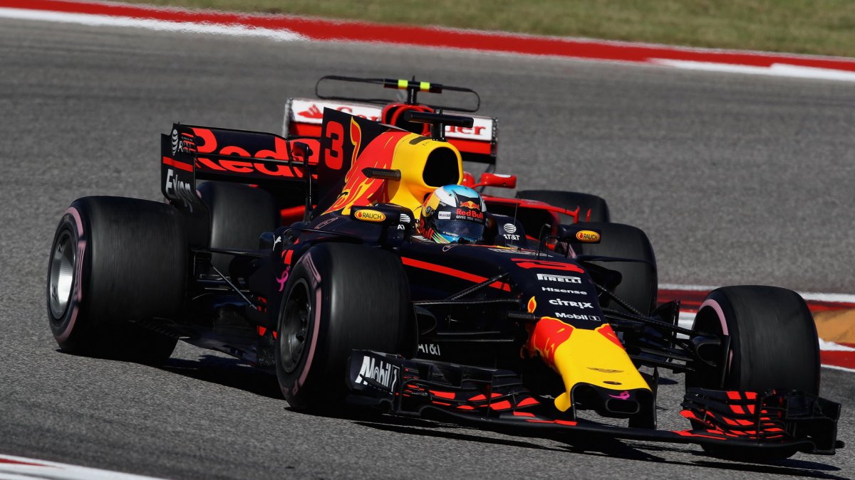 Daniel Ricciardo v závodě v Austinu