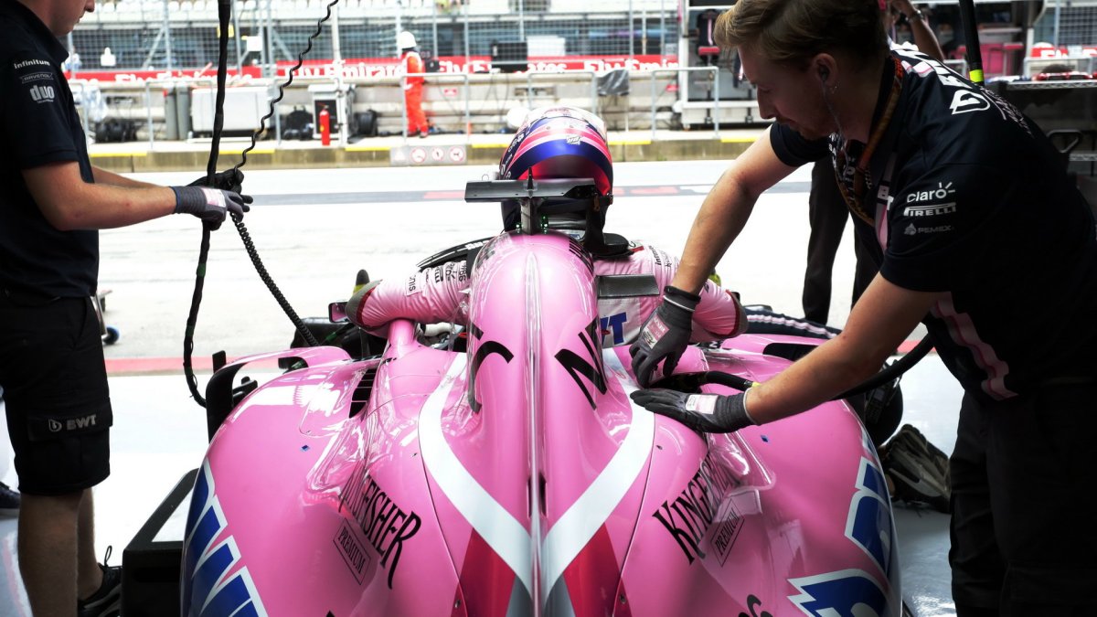 Sergio Pérez v kvalifikaci v Rakousku