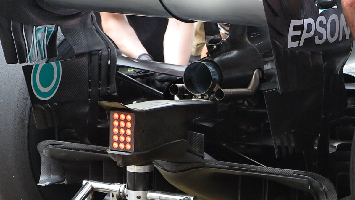 Difuzor Mercedesu W09